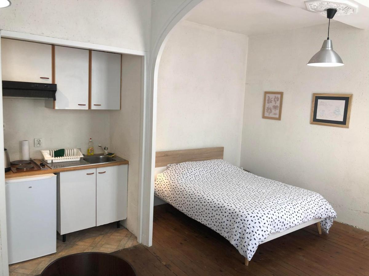 Coeur De Ville Appartement Meuble Angers Exterior photo