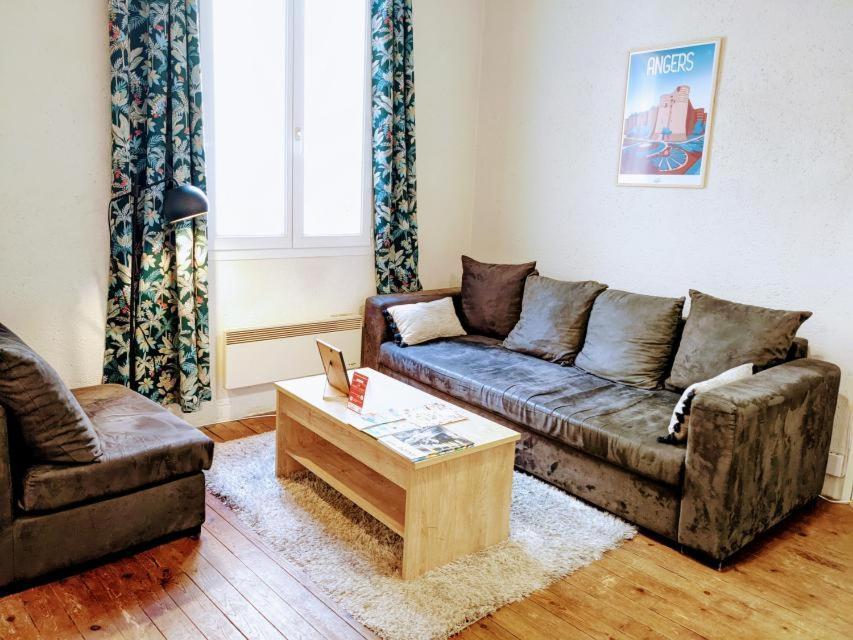 Coeur De Ville Appartement Meuble Angers Exterior photo